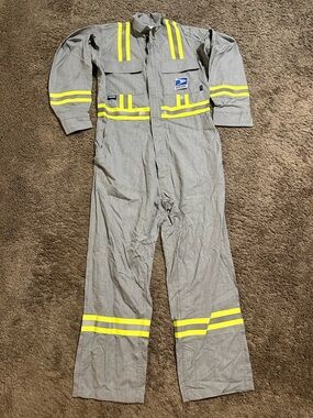 Vintage USPS Mailman “reflective” coveralls 00s size small